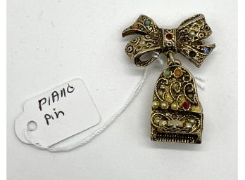 Gold Toned Jeweled Grand Piano Pin