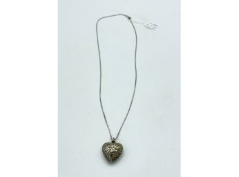 Vintage Sterling Silver 19 Inch Necklace And Heart Pendant