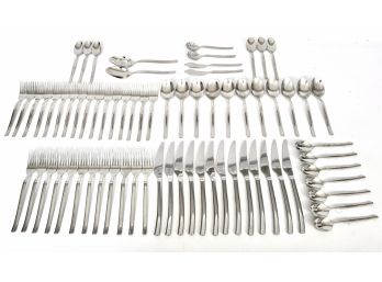 Zwilling J.A. Henckels Astley 18/10 Stainless Steel 71-piece Polished Flatware Set