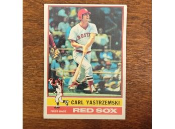 1976 Topps # 230 Carl Yastrzemski Baseball Card