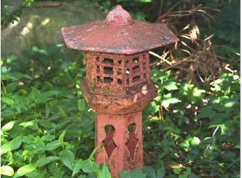 Chippy Painted Distressed Red Garden Pagoda