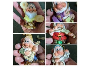 5 Of Disney's Adorable Dwarves (including Doc!) Xmas Ornaments (Can You Name All Of Them?)