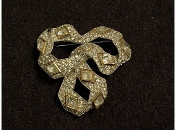 Vintage Trifari Twisted Ribbon Form Rhinestone Brooch