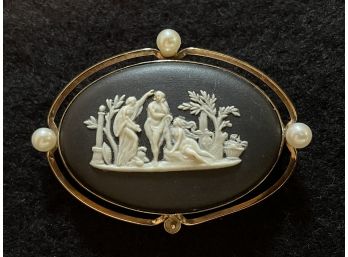 Wedgwood Black Jasperware Brooch With Genuine Pearl Accents