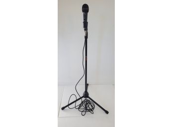 Nady Centre Stage Microphone And Stand