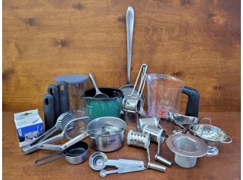 Kitchen Utensils Lot