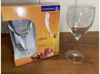 48 Nuance Luminarc Wine Glasses