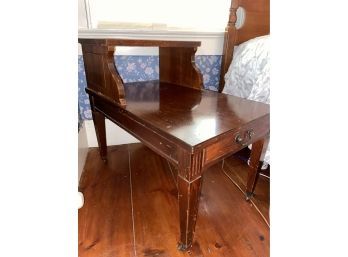 Mersman End Table 17.5x27.5x16 24 With Drawer