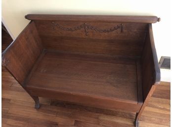 Great Regal Solid Oak Bench Storage Seat Lions Feet Beautiful Scroll Work 44x35x23 Solid