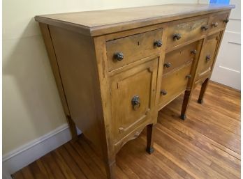 Wood Sideboard With Lion Head Knobs 60x24x43