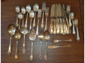 Rogers Plated Silver Flatware Service For 12