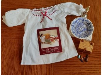 American Girl Sweet Dreams Josefina Gown, Book And Accessories