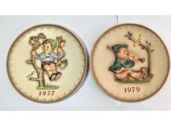 Pair Of Vintage Hummel Decorative Plates 7.5'