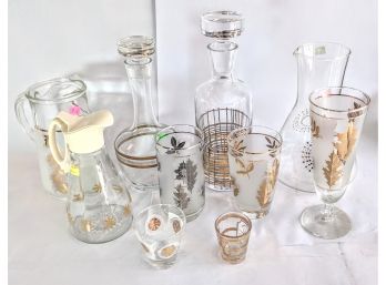 Stunning Mid-century Golding Foliage Glassware - 21 Pieces Including Pitchers, Cups, Shot Glasses, And More