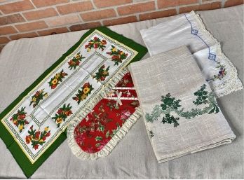 Vintage Linens Lot, Some Christmas Pieces