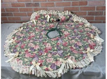 Christmas Tree Skirt Appears Handmade