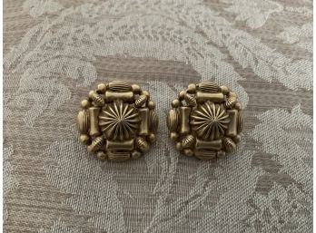 Oscar De La Renta Gold Tone Earrings - Lt #8