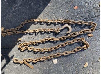 14 Ft Chain With Hooks