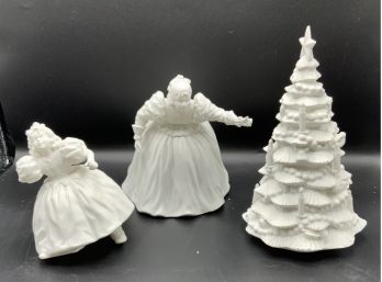 Winter Silhouette ~ Department 56 ~ 2 Victorian Ladies And Christmas Tree