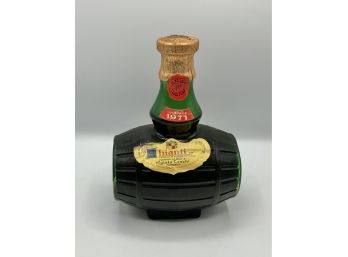 Sealed Chianti Vintage  Egisto Laschi ~ Cool Barrel Decanter  ~