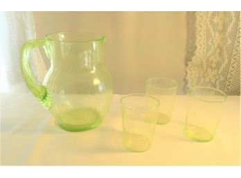 Vintage Vaseline Green Glass Pitcher With 3 Glasses