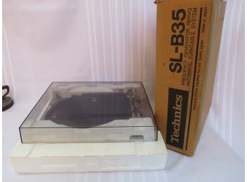 Tecnics Record Player SL-B35 In Original Box