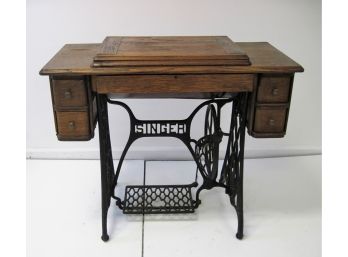 Very Clean Antique Singer Sewing Machine In Original Cabinet