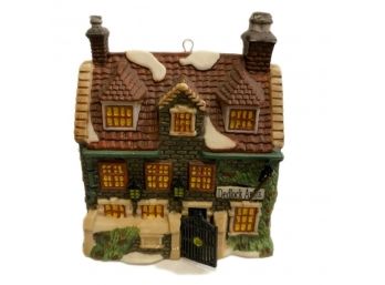 Department 56 Heritage Village Collection ' Dedlock Arms  Dickens Village Series