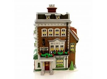 Department 56 Heritage Village Collection 'Crown & Cricket Inn '1st Edition Dickens Village Series