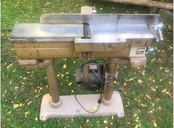 SEARS CRAFTSMAN JOINTER  PLANER WITH 6' CUTTING KNIVES