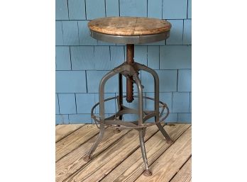 INDUSTRIAL MODERN ERA STOOL