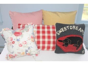 Lot Of Decorative Throw Pillows With Sweet Dreams By Laura Megroz For Chandler 4 Corners, Ralph Lauren, Etc.