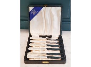 Vintage Viner's Of Sheffield Mother Of Pearl Handled Knife Set