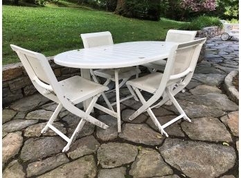 Triconfort Table And Chairs
