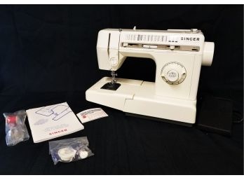 Singer 4832C Easy Thread Electronic Control Sewing Machine With Foot Pedal & Carry Case