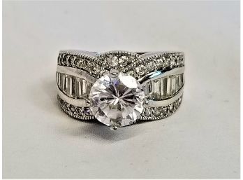 Women's Beautiful Two Carat Cubic Zirconia  925 Sterling Silver Ring Size 7