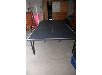 Ping Pong Table With Accessories