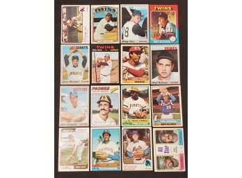 Group Of 16 Baseball Cards 1970-1976