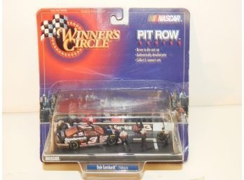 Pit Row Series Dale Earnhardt NASCAR  With Pit Crew And Equipment