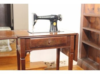 Vintage Singer Sewing Machine Table