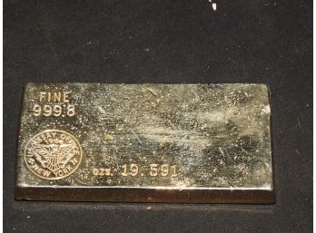 1964 Gold Replica 19.5 Oz Bar Paperweight