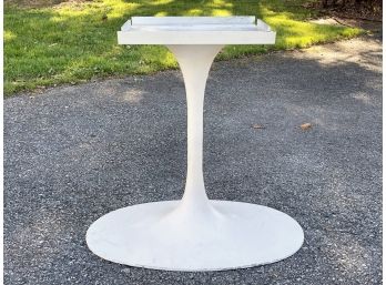 A Vintage Modern Saarinen Table Base - Oblong Tulip