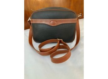 An Elegant Longchamp Paris - Pebble Leather Black And Brown Shoulder Bag