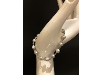 A Fresh Water Pearl Bracelet