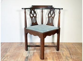 Vintage Chippendale Style Mahogany Corner Chair By Hickory Chair