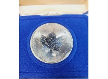 2015 1 Oz  .999 Silver Canadian Maple Leaf