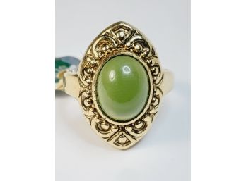 Vintage 18kt Gold Electroplate Geisha Jade Ring