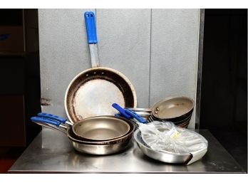 Assorted Aluminum Sauce Pans