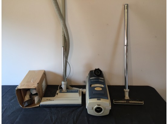 Electrolux Model 09 With Attachments And Bags