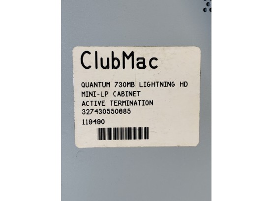 Vintage Apple Macintosh Clubmac Quantum 730 Mb HD